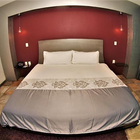 Hotel Vista Hermosa Гуадалахара Екстериор снимка