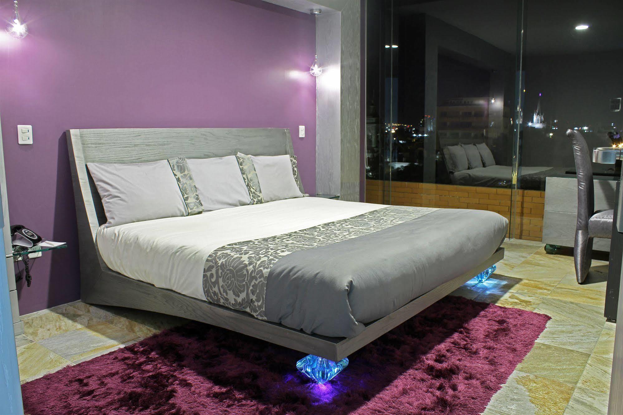 Hotel Vista Hermosa Гуадалахара Екстериор снимка