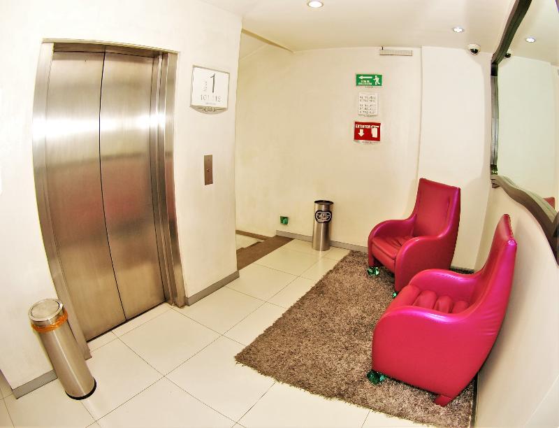 Hotel Vista Hermosa Гуадалахара Екстериор снимка